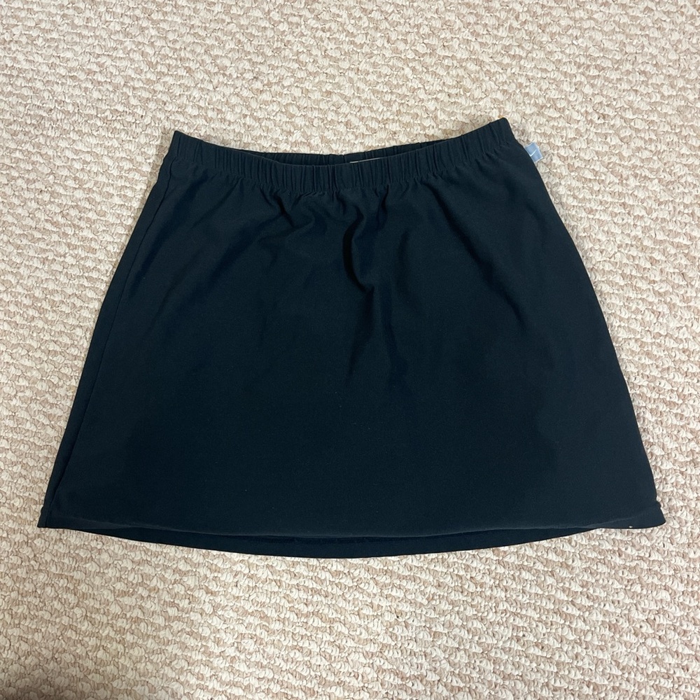 Nike Women's Black Mini Skirt with Elastic Waist